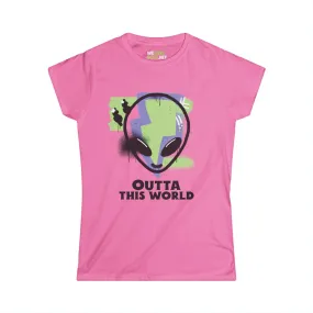Outta This World Funny Grunge Alien Woman's Tee