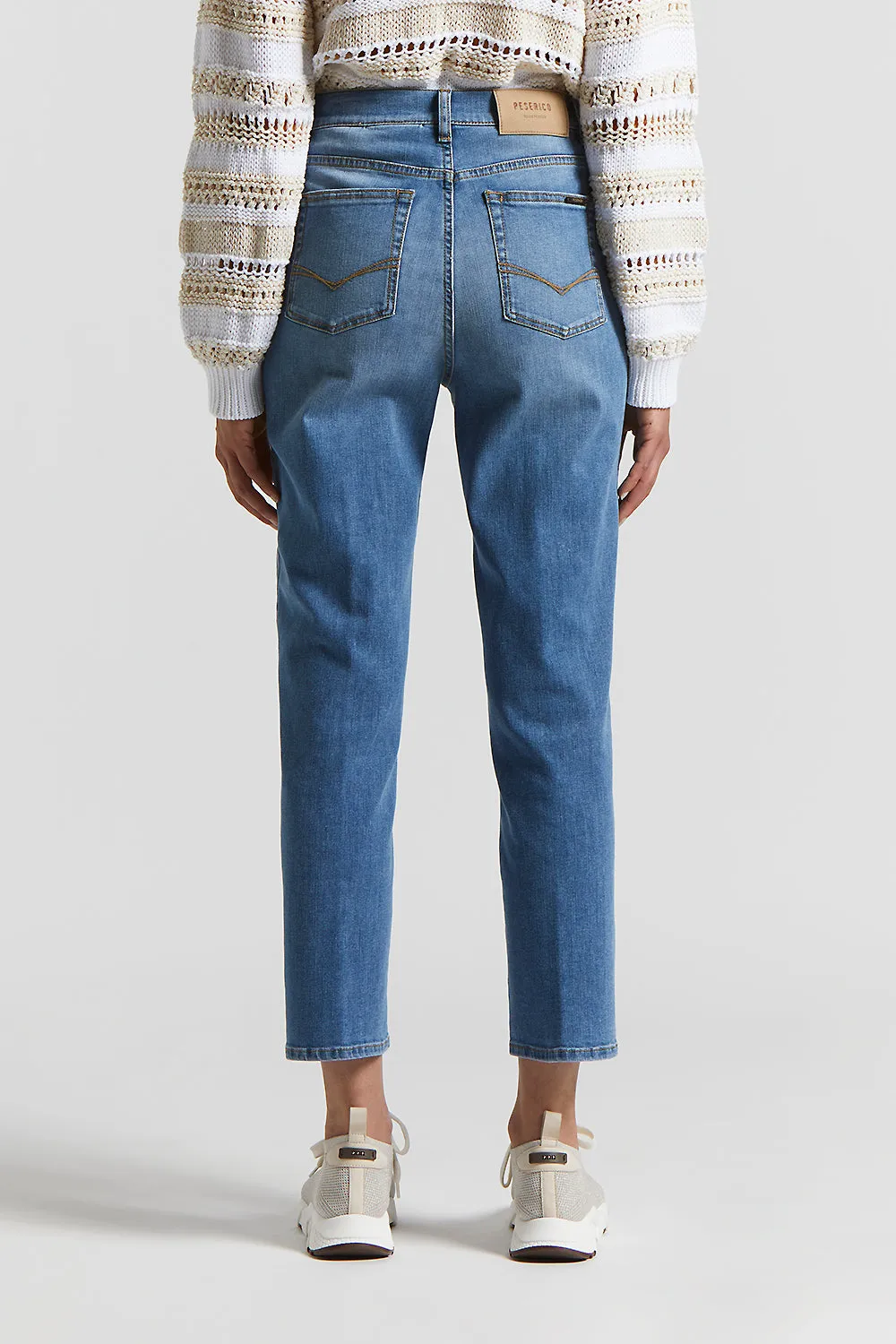 Slim jeans in lightweight washed comfort cotton denim